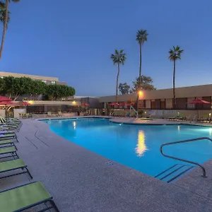 Doubletree By Hilton North Phoenix