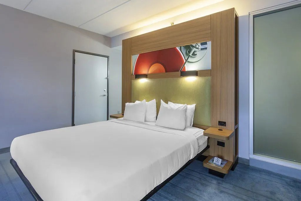 Aloft Tempe Hotel