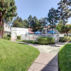 ** Hotel 6-santa Ana, Ca - Irvine - Orange County Airport United States