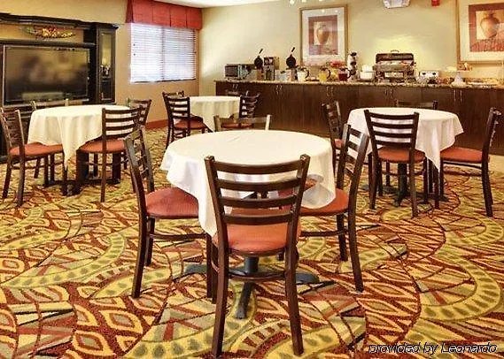 Comfort Suites Phoenix Airport Tempe