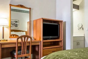 Baymont By Wyndham Phoenix North Hotel