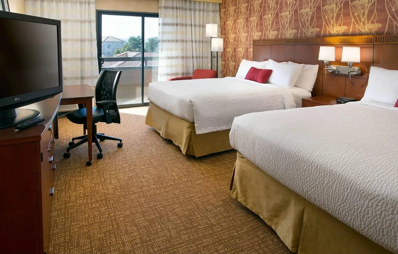 Hotel Courtyard By Marriott Phoenix Airport