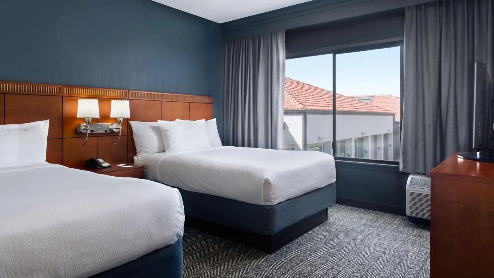 Hotel Courtyard By Marriott Phoenix Airport