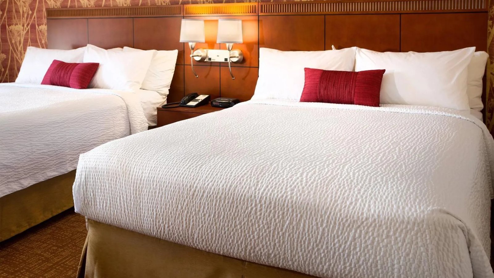 Hotel Courtyard By Marriott Phoenix Airport 3*,