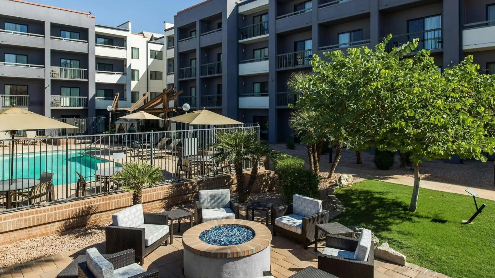 Hotel Courtyard By Marriott Phoenix Airport