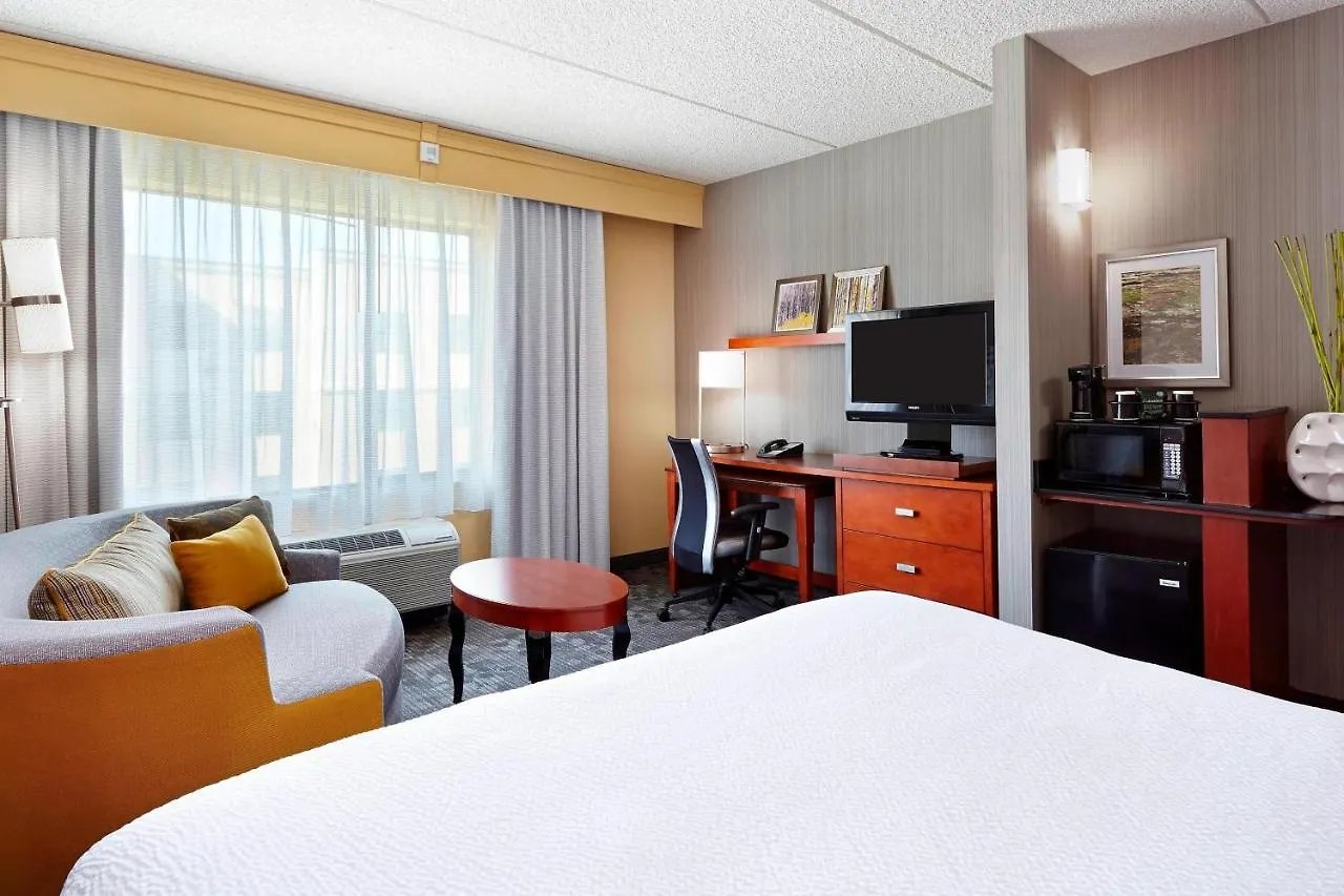 ***  Courtyard Phoenix North / Happy Valley Hotel United States
