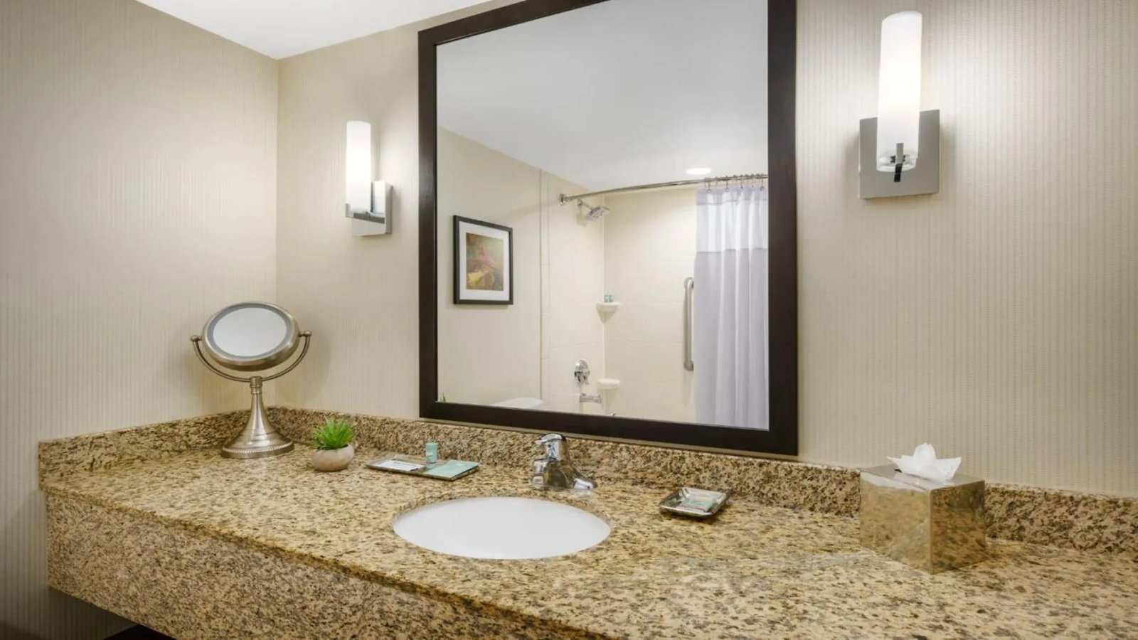 Crowne Plaza Phoenix Airport - Phx, An Ihg Hotel 3*,