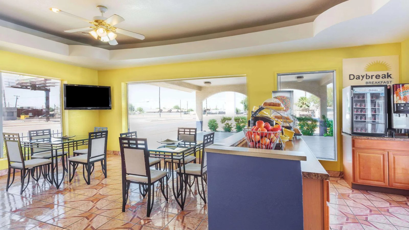 Days Inn By Wyndham Airport - Phoenix 2*,  United States