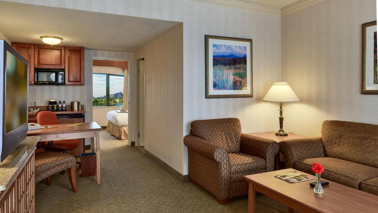 Doubletree Suites By Hilton Phoenix 4*,