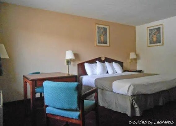 Surestay Hotel By Best Western Phoenix Airport 3*,