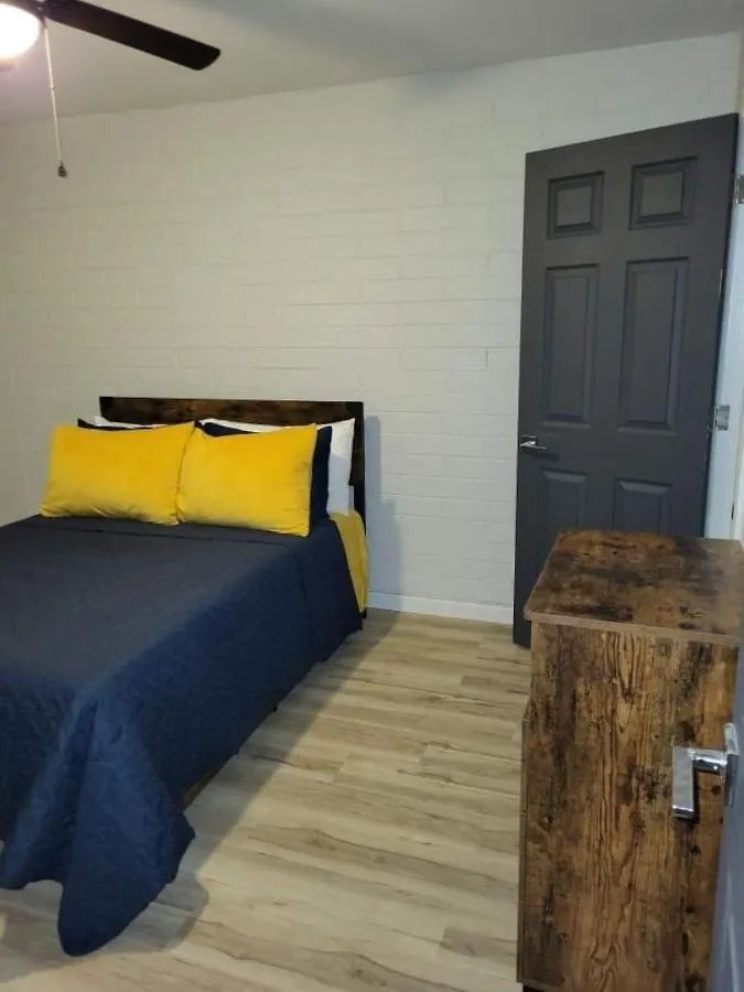 Hidden Gem In Phoenix Area Apartment
