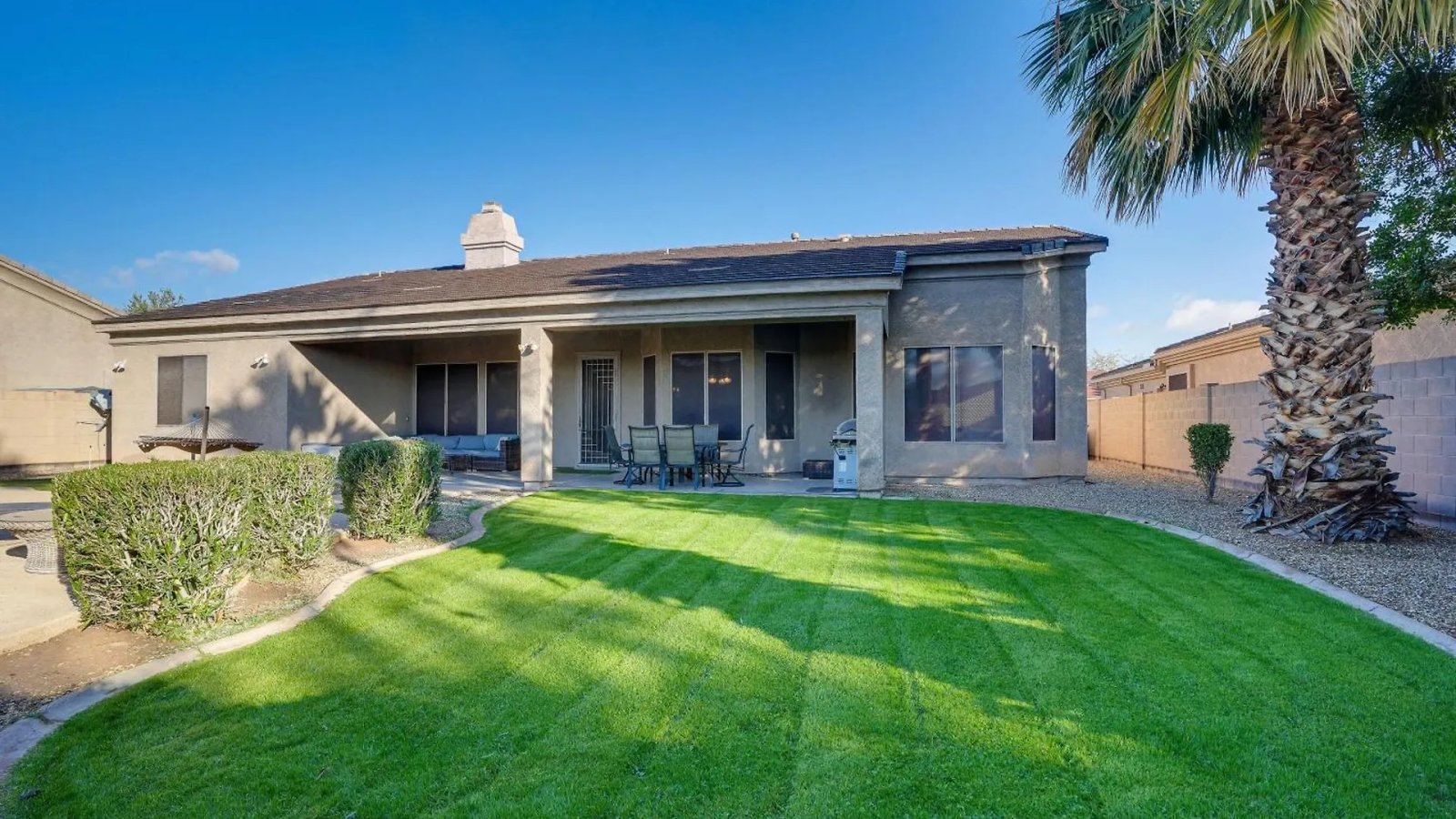 Goodyear Group Getaway With Pool And Putting Green Villa Holiday home