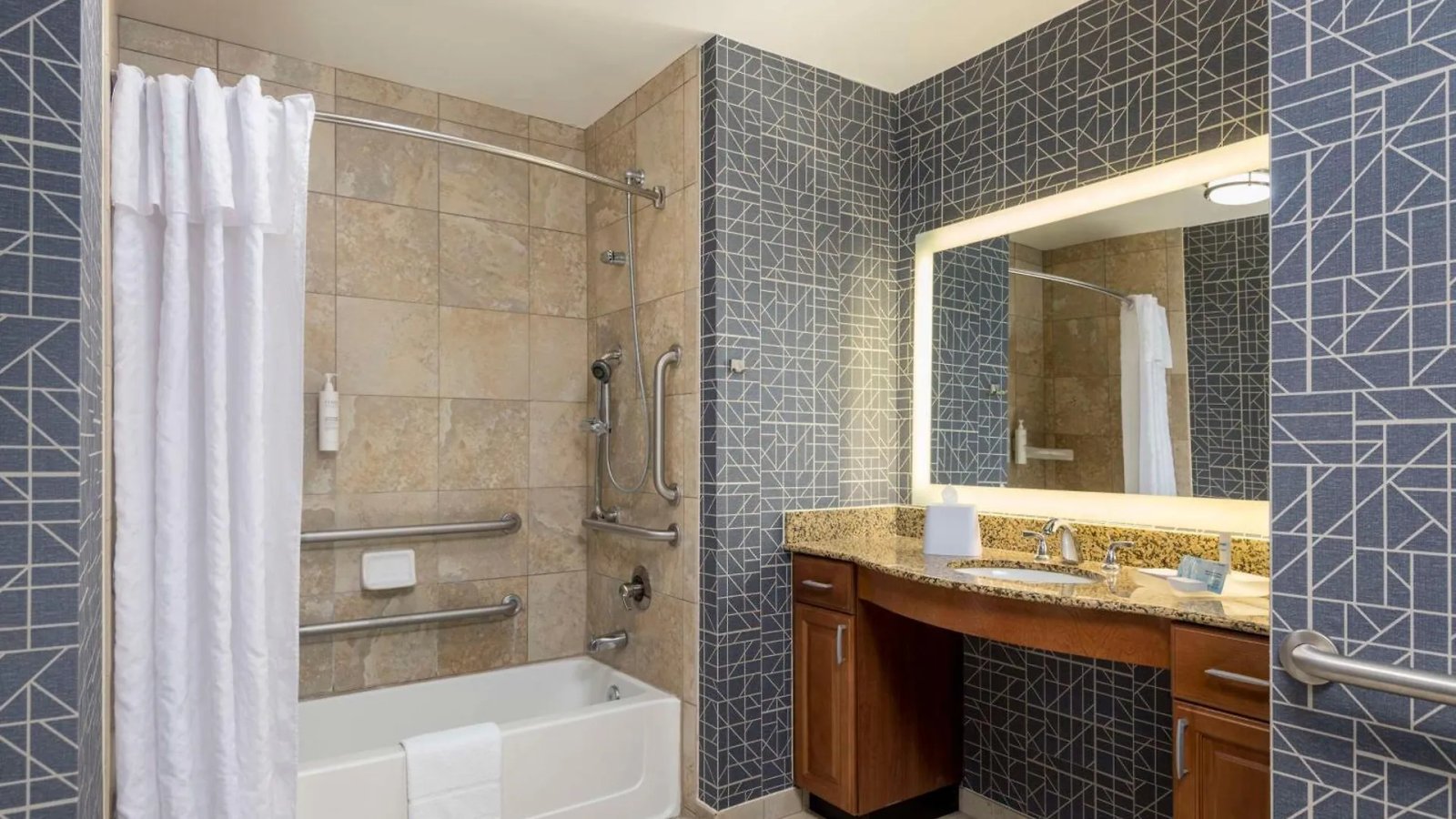 Homewood Suites By Hilton Phoenix North-Happy Valley 3*,  United States