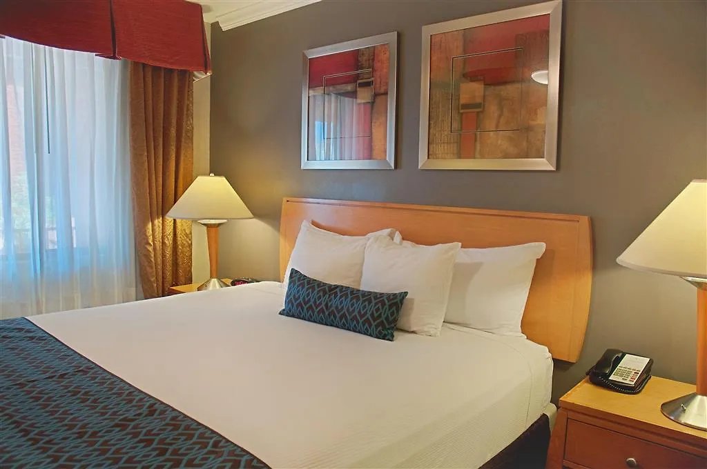 Hotel Tempe/Phoenix Airport Innsuites Hotel & Suites  Tempe