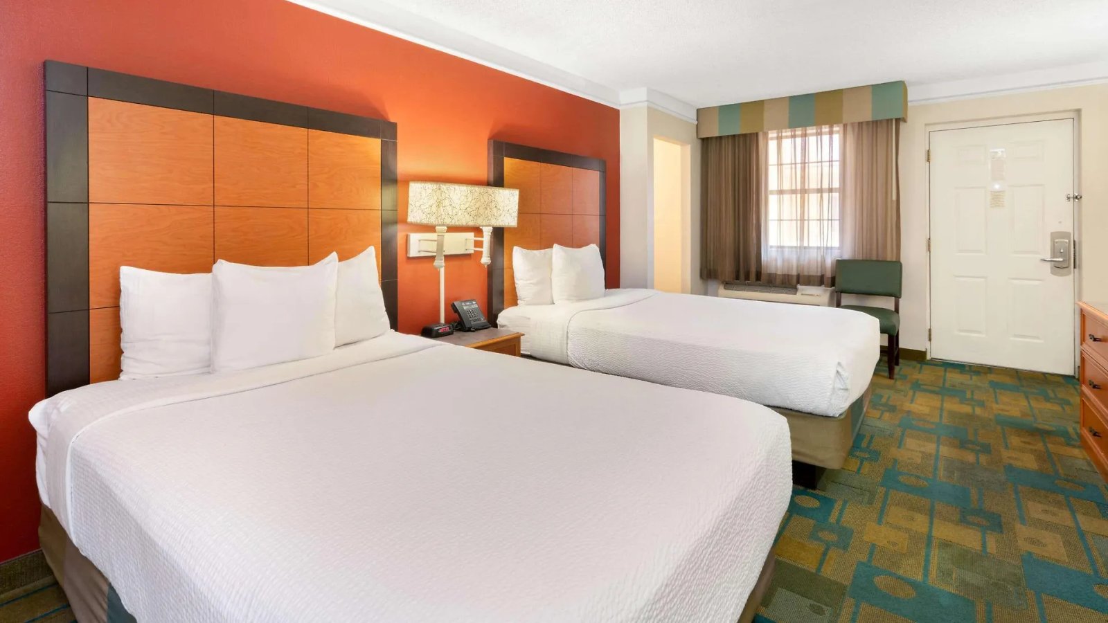 La Quinta Inn By Wyndham Phoenix Sky Harbor Airport Tempe 3*,