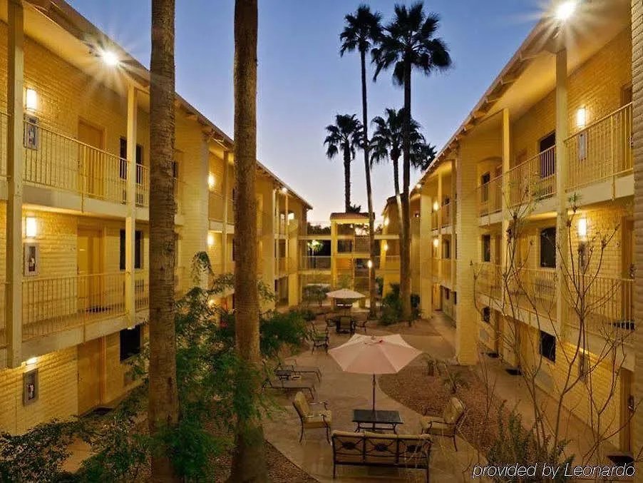 La Quinta Inn By Wyndham Phoenix Sky Harbor Airport Tempe 3*,