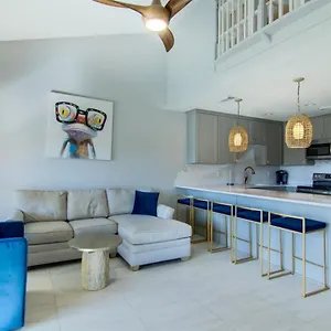 7f Nama-stay Destin