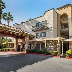 https://comfort-inn-suites-john-wayne-airport.topanaheimhotels.com