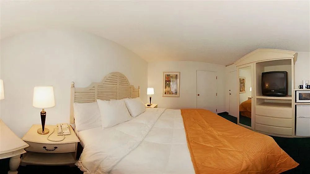 Quality Inn Phoenix Airport 3*,  United States
