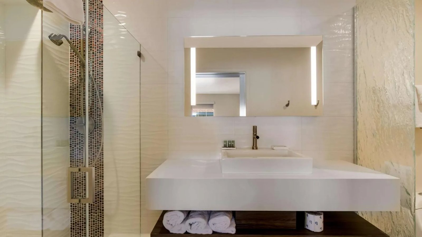 Surestay Plus Hotel By Best Western Tempe University