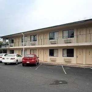 https://rodeway-inn-charlotte.1sthotelscharlotte.com