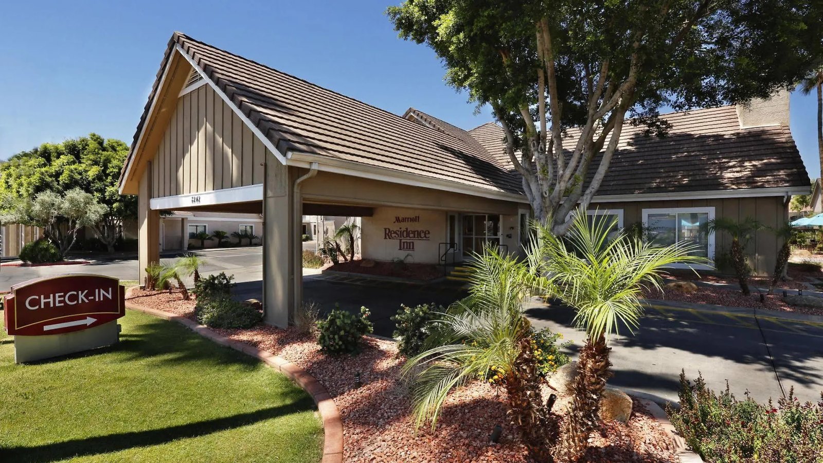 Residence Inn Phoenix Hotel
