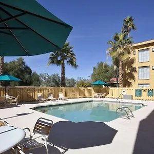 La Quinta By Wyndham Phoenix Sky Harbor Airport Hotel