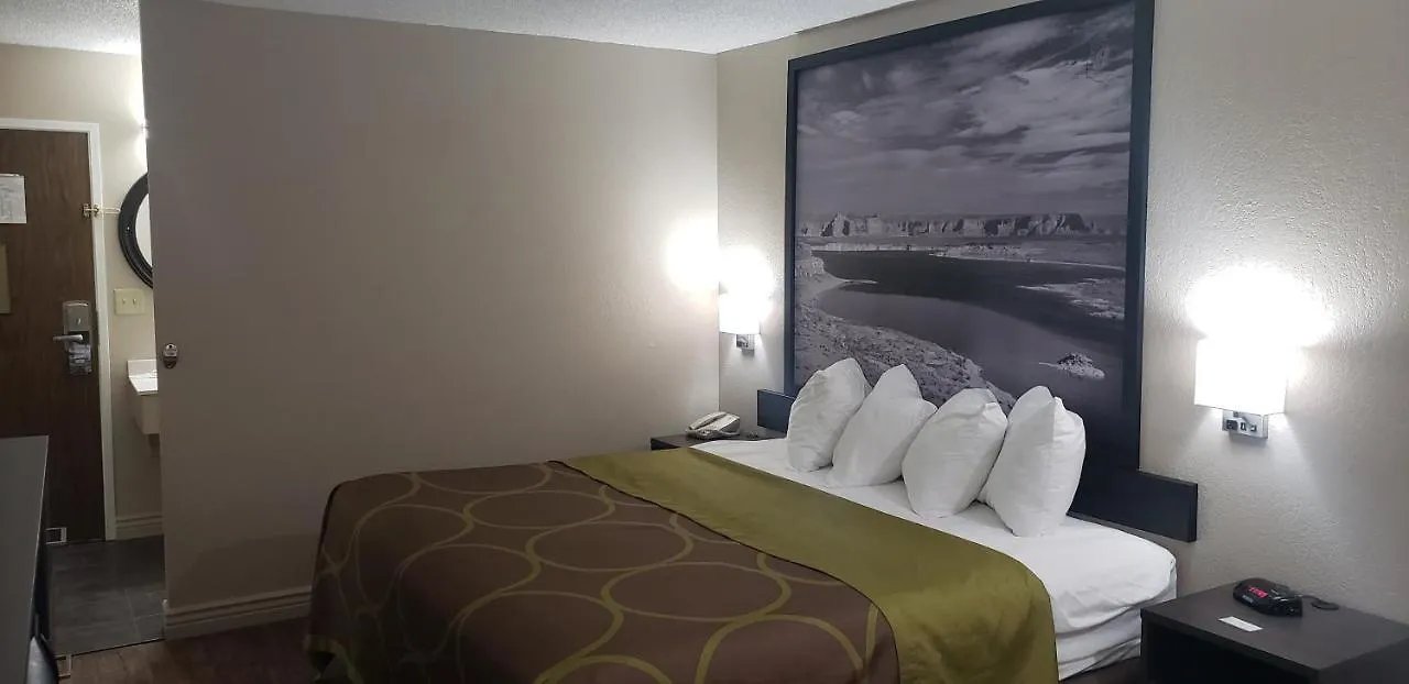 Super 8 By Wyndham Goodyear/Phoenix Area Hotel 2*, Goodyear