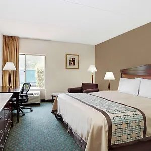Hotel Days By Wyndham City Center Oyster Point