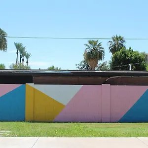  Holiday home Newly Remodeled Mid Century Saguaro House