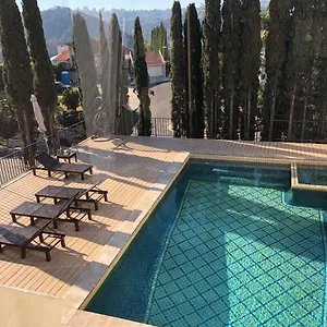 Hollywood Hills Private United States