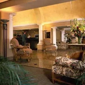 Holiday Midtown Hotel