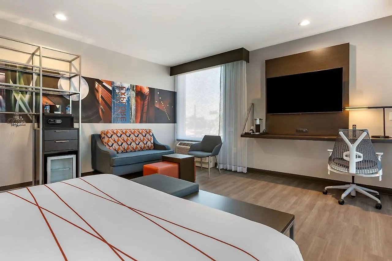 Vib Hotel By Best Western Phoenix - Tempe 3*,