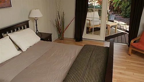 Zenyard Guest House Phoenix