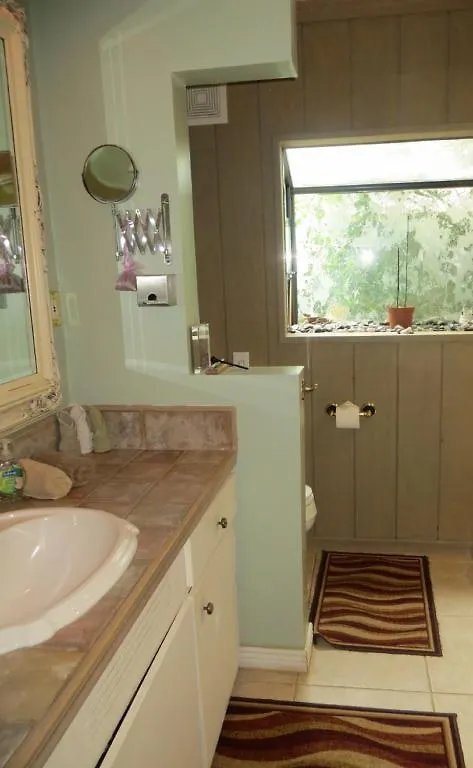 Zenyard Guest House Phoenix